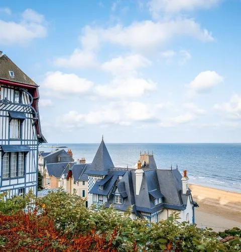 Normandy traditional houses villages 5-day tour authentic
